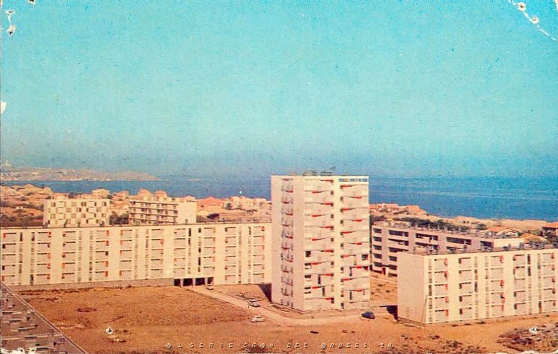 CO g- 21- Trouville- Bouiseville- Claire fontaine.jpg